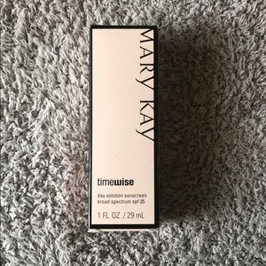 Mary Kay Timewise Day Solution